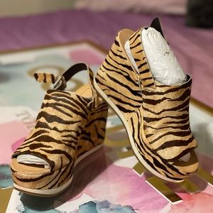 Dolce Vita Tiger print real fur dyed cow hair heels